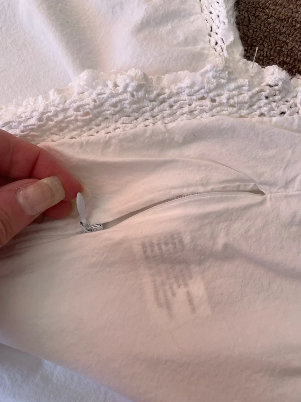 Piubelle White Decorative Lace-Edge Pillow Shams - Classic Home Bedding - Picture 8 of 14